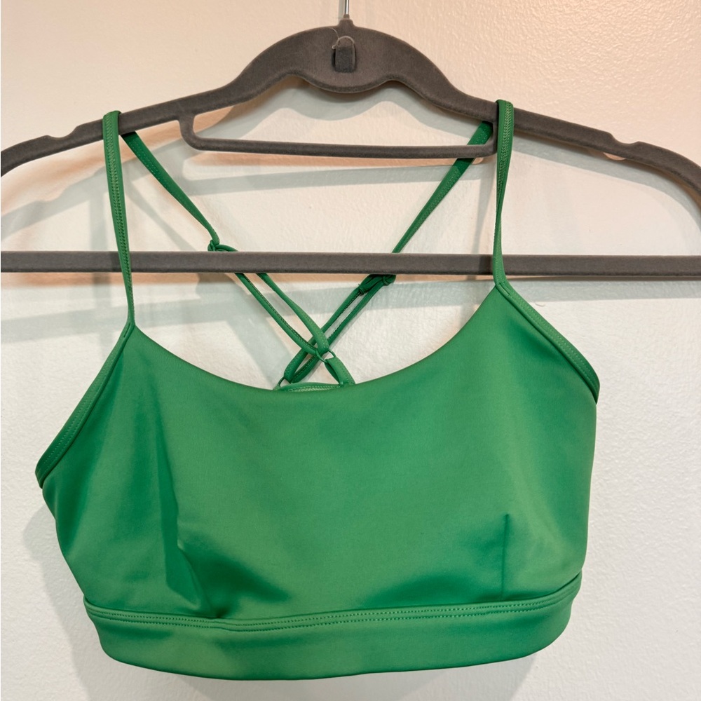 Alo airlift intrigue sports bra size Small color green